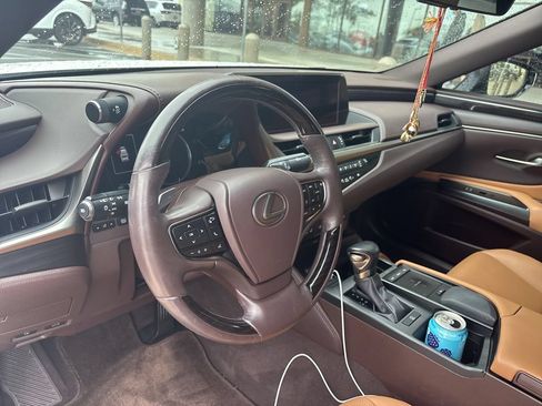 Used 2019 Lexus ES 350 w/ Premium Package FWD image 8
