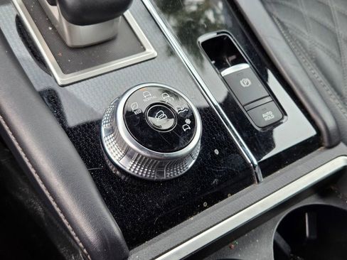 Used 2023 Mitsubishi Outlander SEL image 25