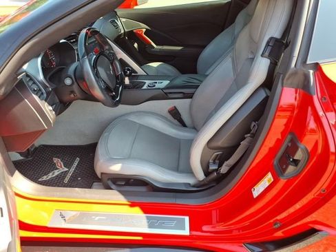 Used 2017 Chevrolet Corvette Grand Sport w/ Grand Sport Heritage Package RWD image 19