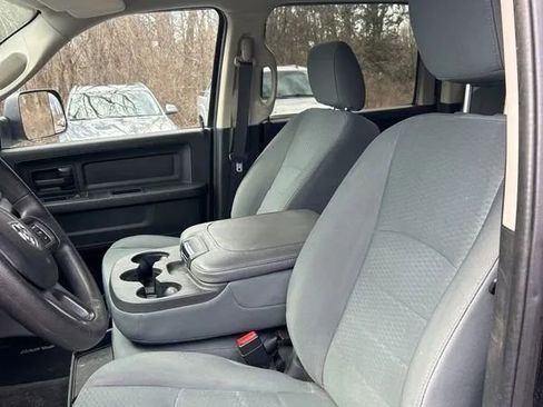 Used 2017 RAM 1500 Express w/ Black Ram 1500 Express Group image 9