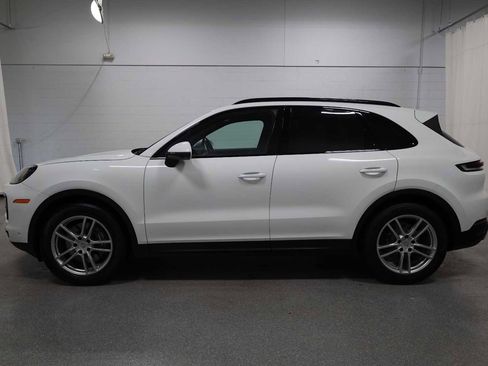 Used 2024 Porsche Cayenne image 2