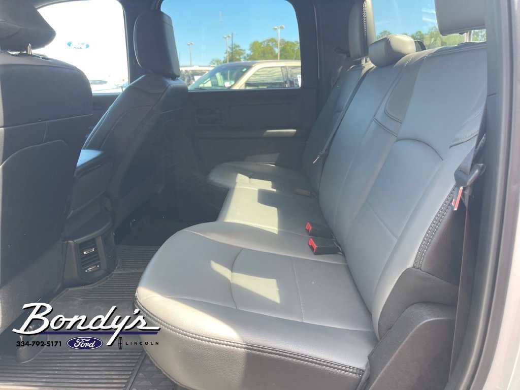 Used 2024 RAM 3500 Tradesman w/ Chrome Appearance Group AWD/4WD image 11