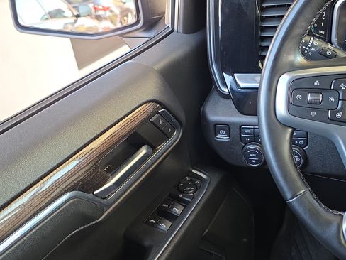 Used 2024 Chevrolet Silverado 1500 RST w/ Z71 Off-Road Package AWD/4WD image 23