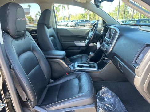 Used 2021 Chevrolet Colorado ZR2 w/ ZR2 Midnight Special Edition image 30