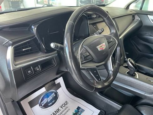 Used 2017 Cadillac XT5 Luxury w/ Driver Awareness Package FWD image 20