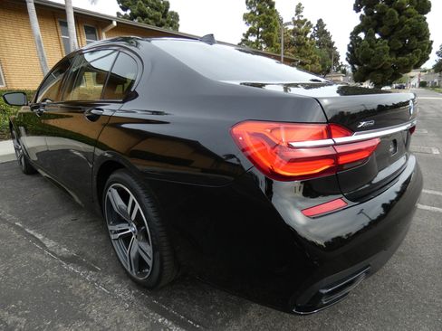 Used 2016 BMW 750i xDrive image 13