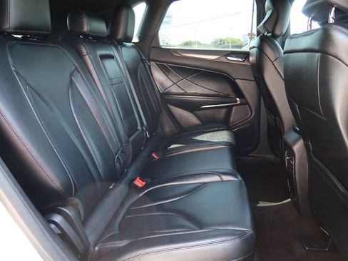 Used 2016 Lincoln MKC Premiere FWD image 8