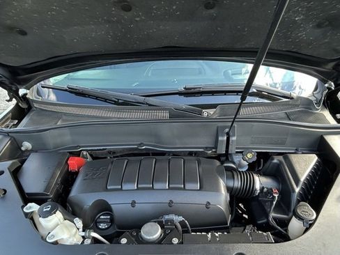 Used 2016 GMC Acadia Denali image 2