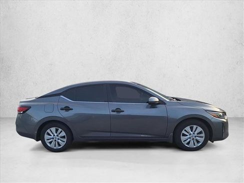 Used 2025 Nissan Sentra S image 4