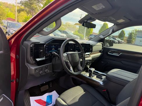 Used 2023 Chevrolet Silverado 1500 RST w/ Convenience Package II AWD/4WD image 10