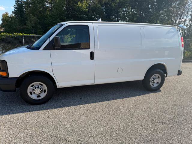 Used 2015 Chevrolet Express 2500 RWD image 8