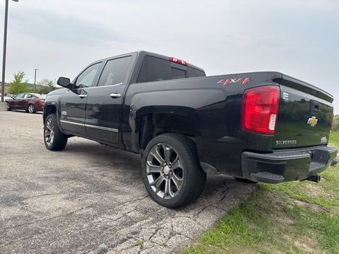 Used 2018 Chevrolet Silverado 1500 High Country AWD/4WD image 28