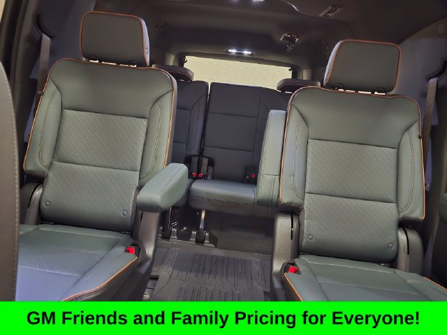 New 2026 GMC Yukon XL AT4 w/ AT4 Premium Package AWD/4WD image 30