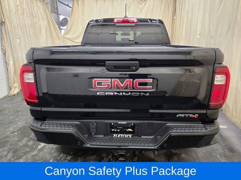 Used 2023 GMC Canyon AT4 w/ AT4 Premium Package AWD/4WD image 8