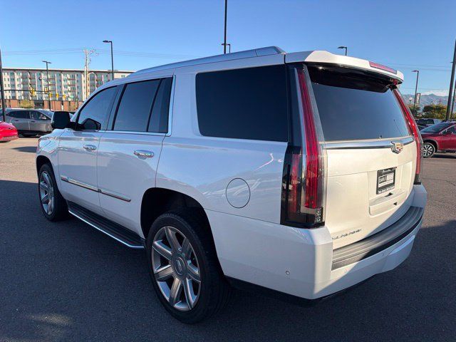 Used 2017 Cadillac Escalade Luxury RWD image 5