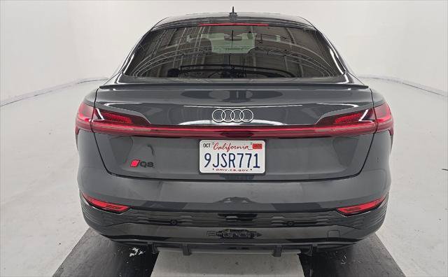 Used 2024 Audi Q8 e-tron Premium Plus AWD/4WD image 22
