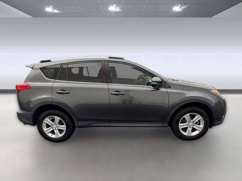 Used 2014 Toyota RAV4 XLE FWD image 8
