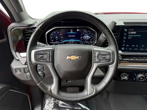 Used 2023 Chevrolet Silverado 1500 LT AWD/4WD image 12