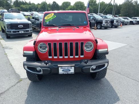 Used 2018 Jeep Wrangler Unlimited Sahara AWD/4WD image 2