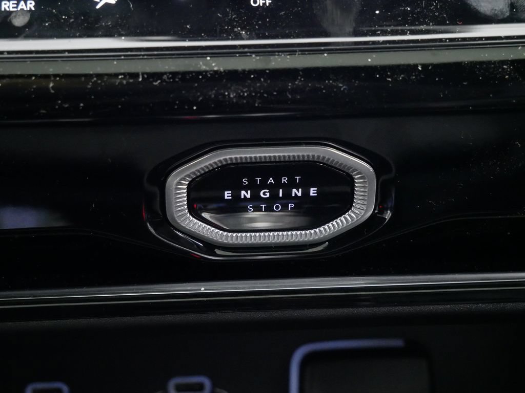 New 2026 Jeep Grand Cherokee Altitude AWD/4WD image 28