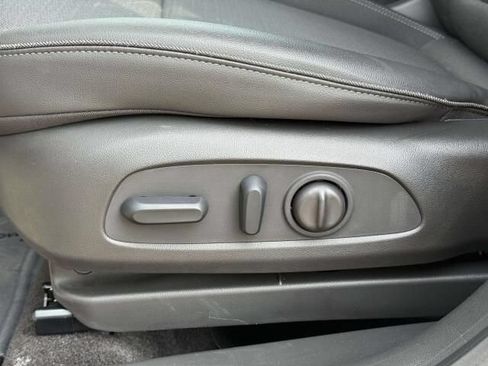 Used 2023 Buick Encore GX Select w/ Sport Touring Package FWD image 12