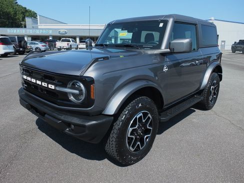 Used 2023 Ford Bronco Outer Banks AWD/4WD image 7