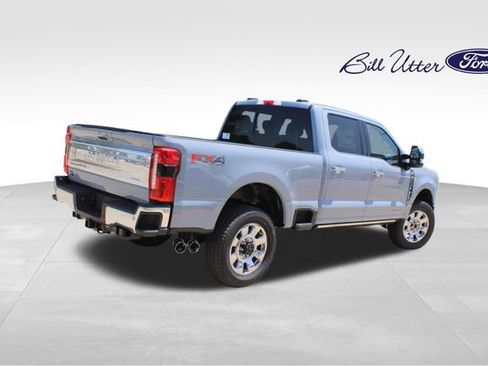 New 2026 Ford F250 4x4 Crew Cab Super Duty image 3