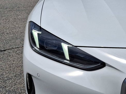 Used 2025 BMW 430i xDrive Coupe w/ Convenience Package image 9