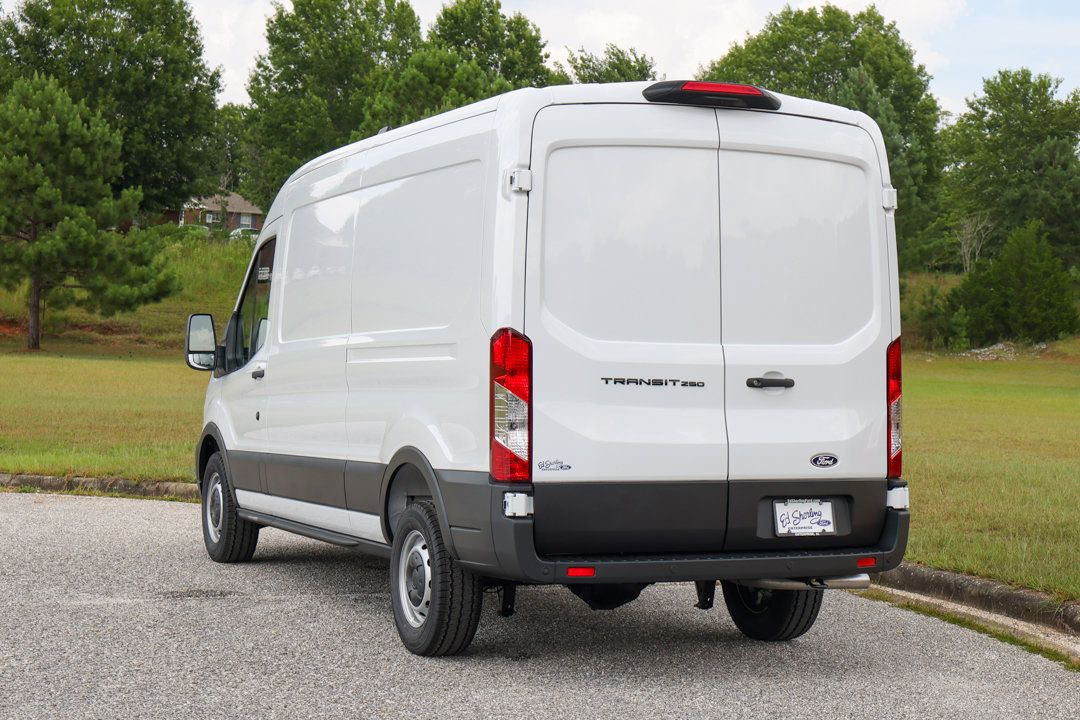 New 2026 Ford Transit 250 148 Medium Roof RWD image 4