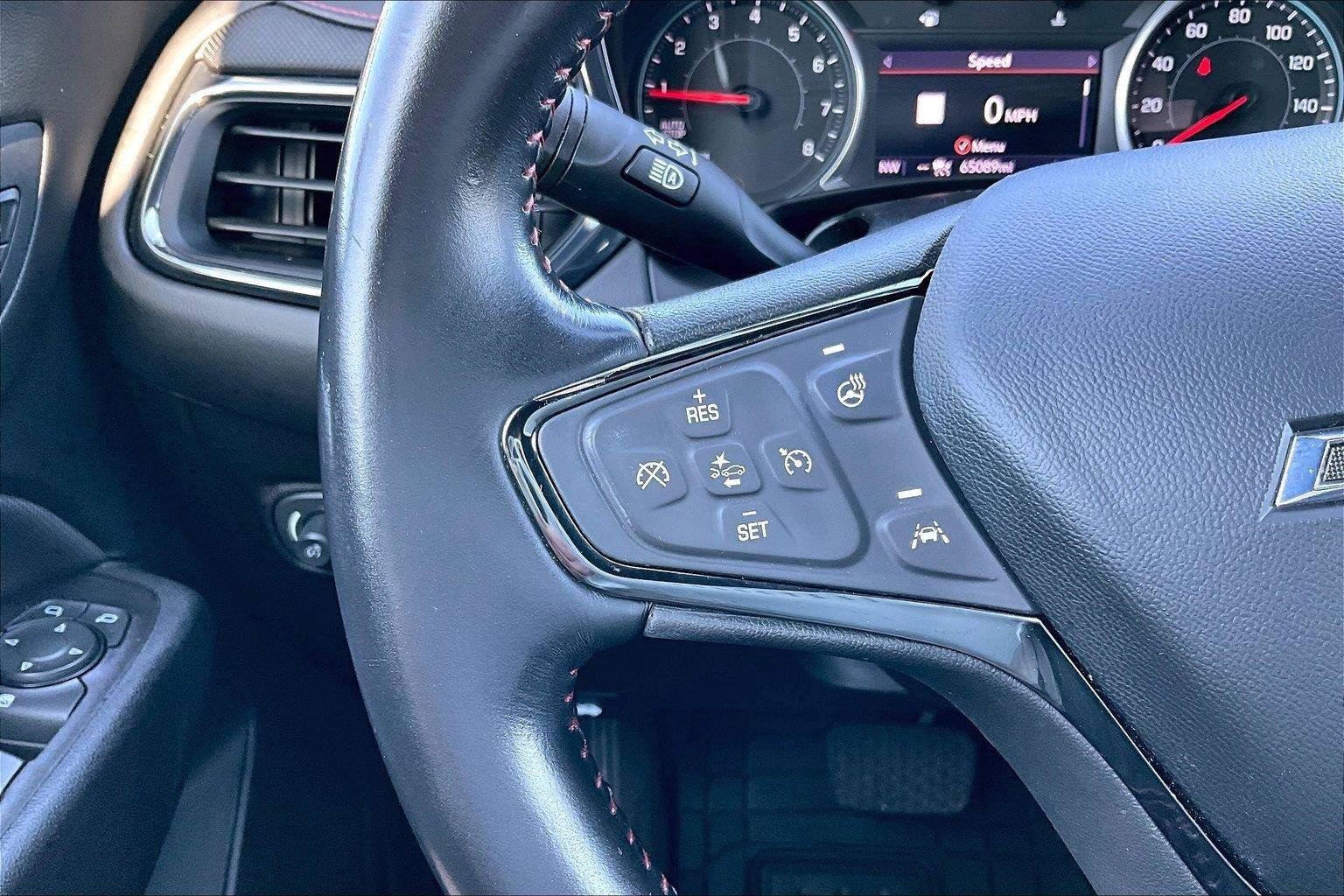 Used 2022 Chevrolet Equinox RS w/ RS Leather Package AWD/4WD image 19