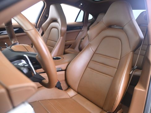 Certified 2023 Porsche Panamera 4S AWD/4WD image 30