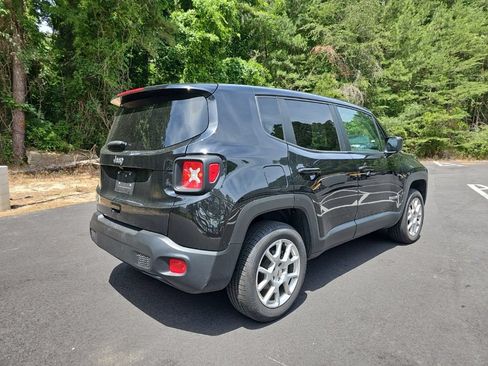 Used 2023 Jeep Renegade Latitude AWD/4WD image 5