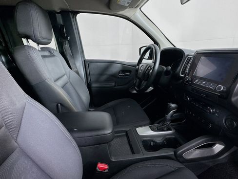 Used 2023 Nissan Frontier SV w/ SV Convenience Package image 28