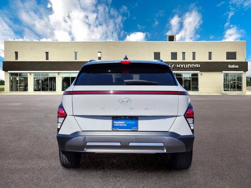 Certified 2024 Hyundai Kona Limited AWD/4WD image 4