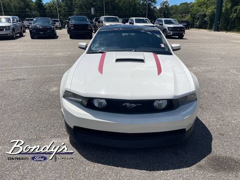 Used 2011 Ford Mustang GT Premium w/ Comfort Pkg RWD image 2