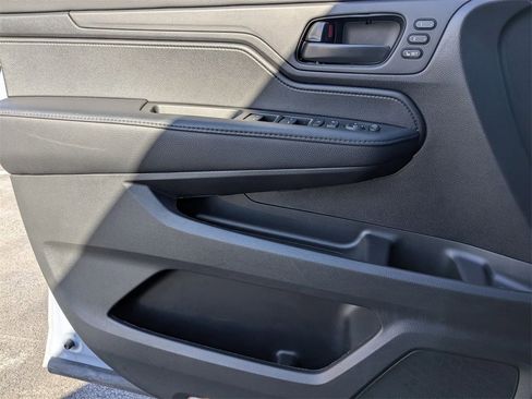 Used 2025 Honda Odyssey Sport-L image 13