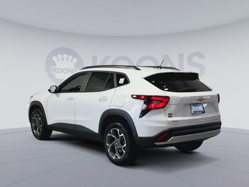 New 2026 Chevrolet Trax LT w/ Driver Confidence Package image 8