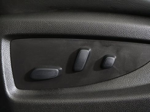 Used 2019 GMC Yukon Denali w/ Denali Ultimate Package image 39