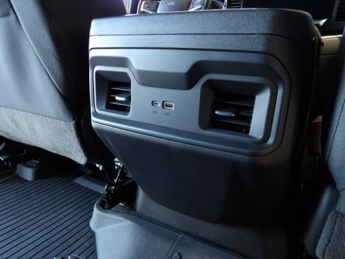 Used 2023 Chevrolet Silverado 1500 RST image 21