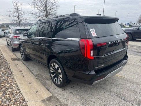 Used 2025 Ford Expedition Platinum w/ Driver's Package image 11