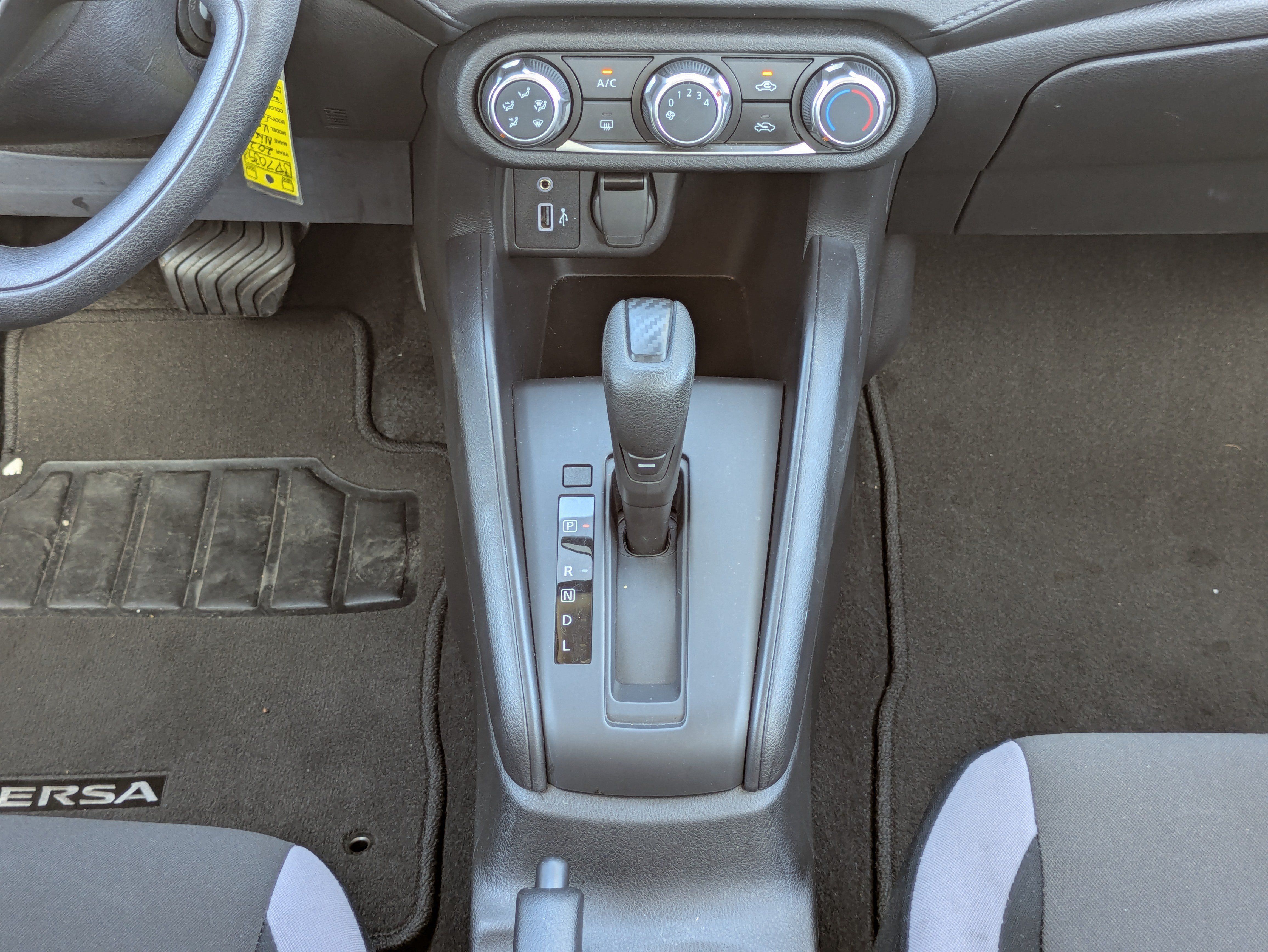 Used 2025 Nissan Versa S w/ Trunk Package FWD image 18