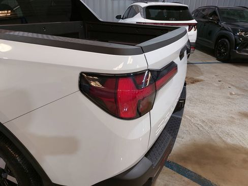 Certified 2025 Hyundai Santa Cruz SEL FWD image 36