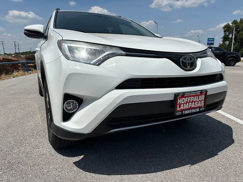 Used 2018 Toyota RAV4 XLE FWD image 8
