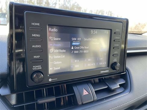 Used 2022 Toyota RAV4 XLE image 26