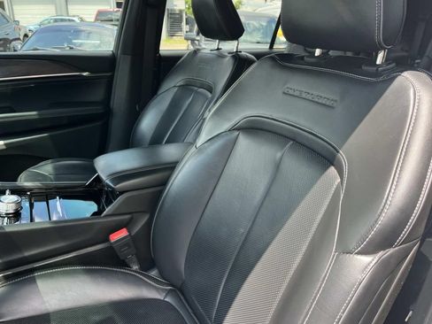 Used 2023 Jeep Grand Cherokee L Overland AWD/4WD image 36