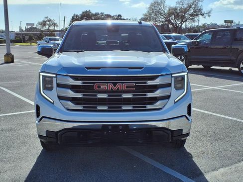 Used 2024 GMC Sierra 1500 SLE w/ Enhanced Capability Package image 2