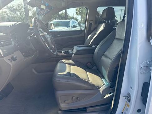 Used 2018 Chevrolet Tahoe LT image 9