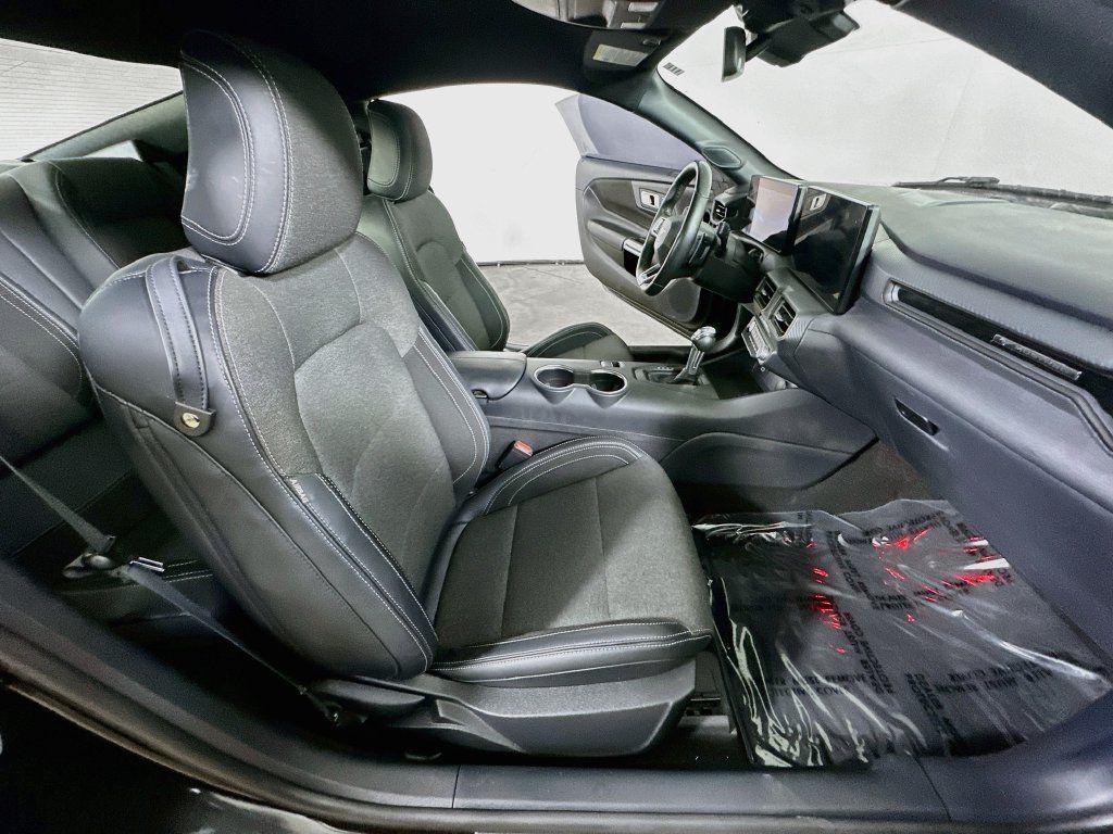 Used 2024 Ford Mustang GT RWD image 14