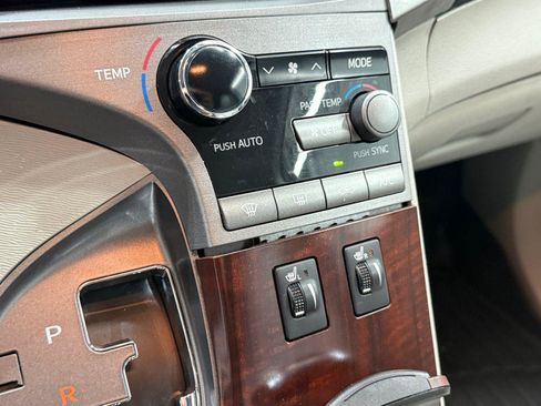 Used 2009 Toyota Venza AWD w/ Comfort Pkg image 25