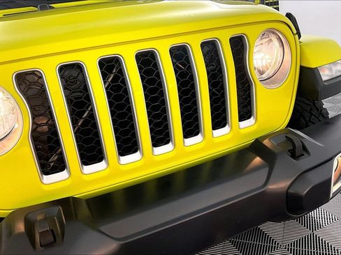 Used 2023 Jeep Gladiator Overland AWD/4WD image 30
